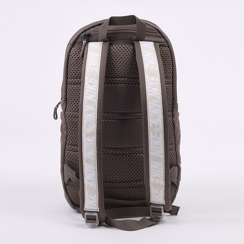  коричневый рюкзак Nike Essentials Backpack BA6143-040 - цена, описание, фото 5
